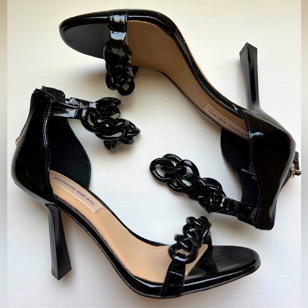 Antonio Melani chain detailed heel; size 6; black; leather
